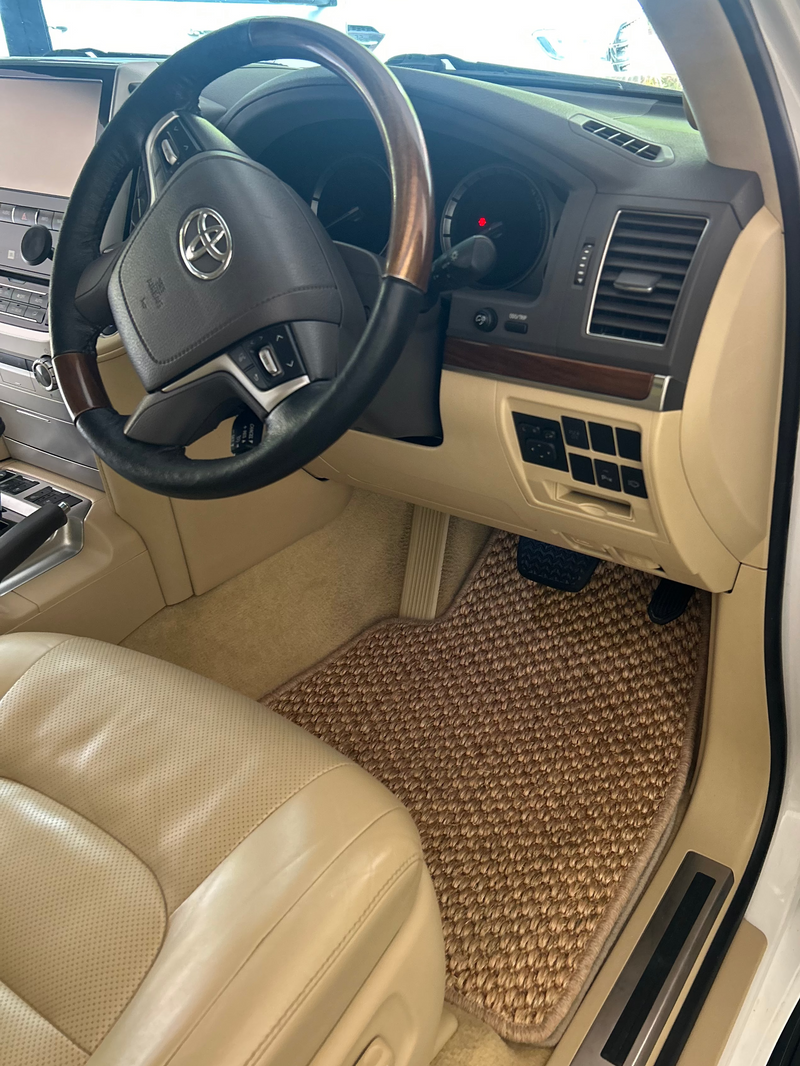 Land Cruiser LC 200 ( 2016 )